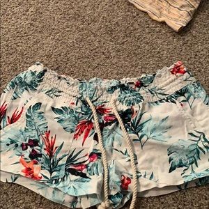 Adorable roxy shorts